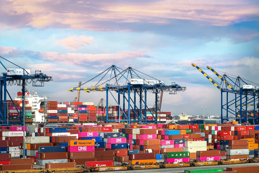ind-transportation-and-logistics-solutions-4-1781984273085 Transportation & Logistics Software Solutions - Cloud integration services